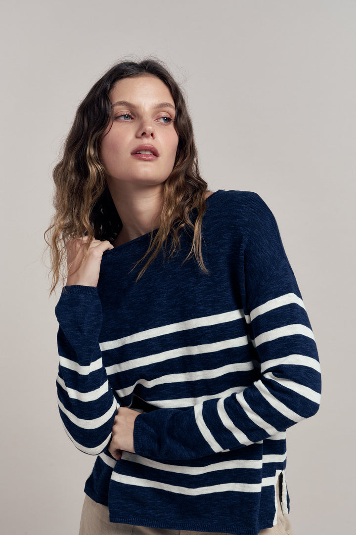 Bobbie Top Navy