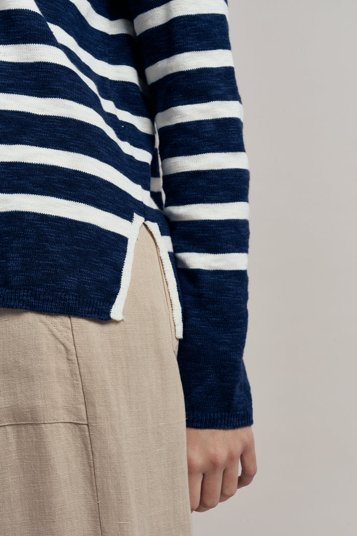 Bobbie Top Navy