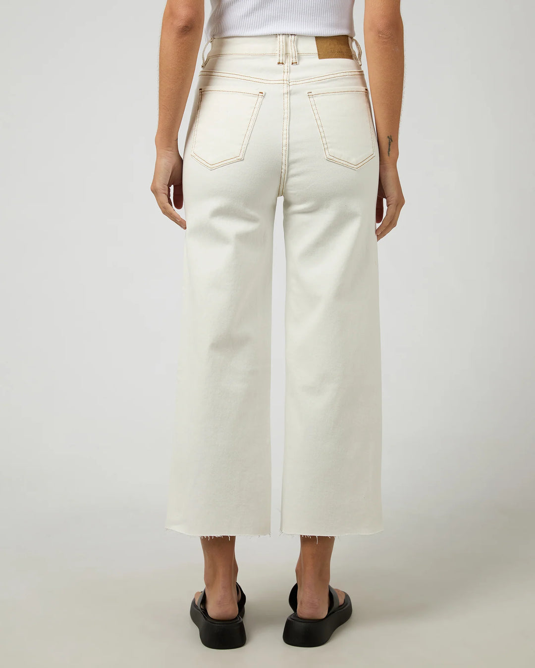 Charlie High Rise Wide Leg Jean Ecru