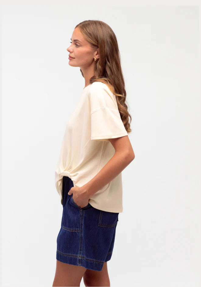 Easy Tuck Tee Cream