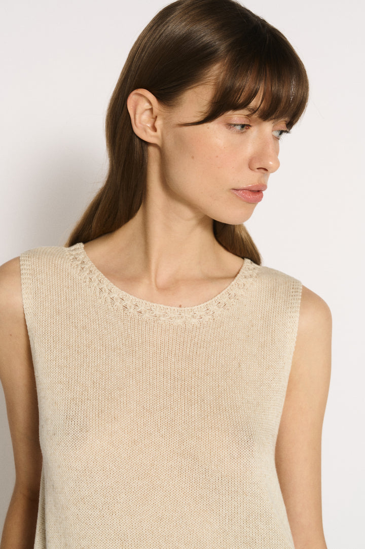 Olivia Trim Tank Natural Oatmeal