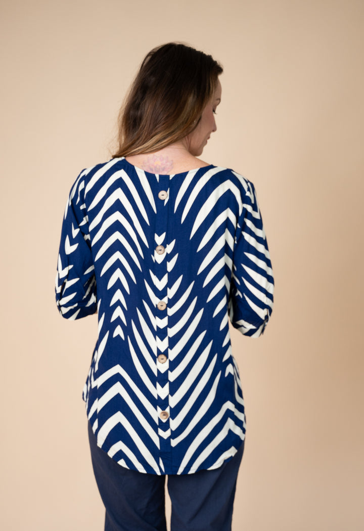 Button Back Top Navy Palm