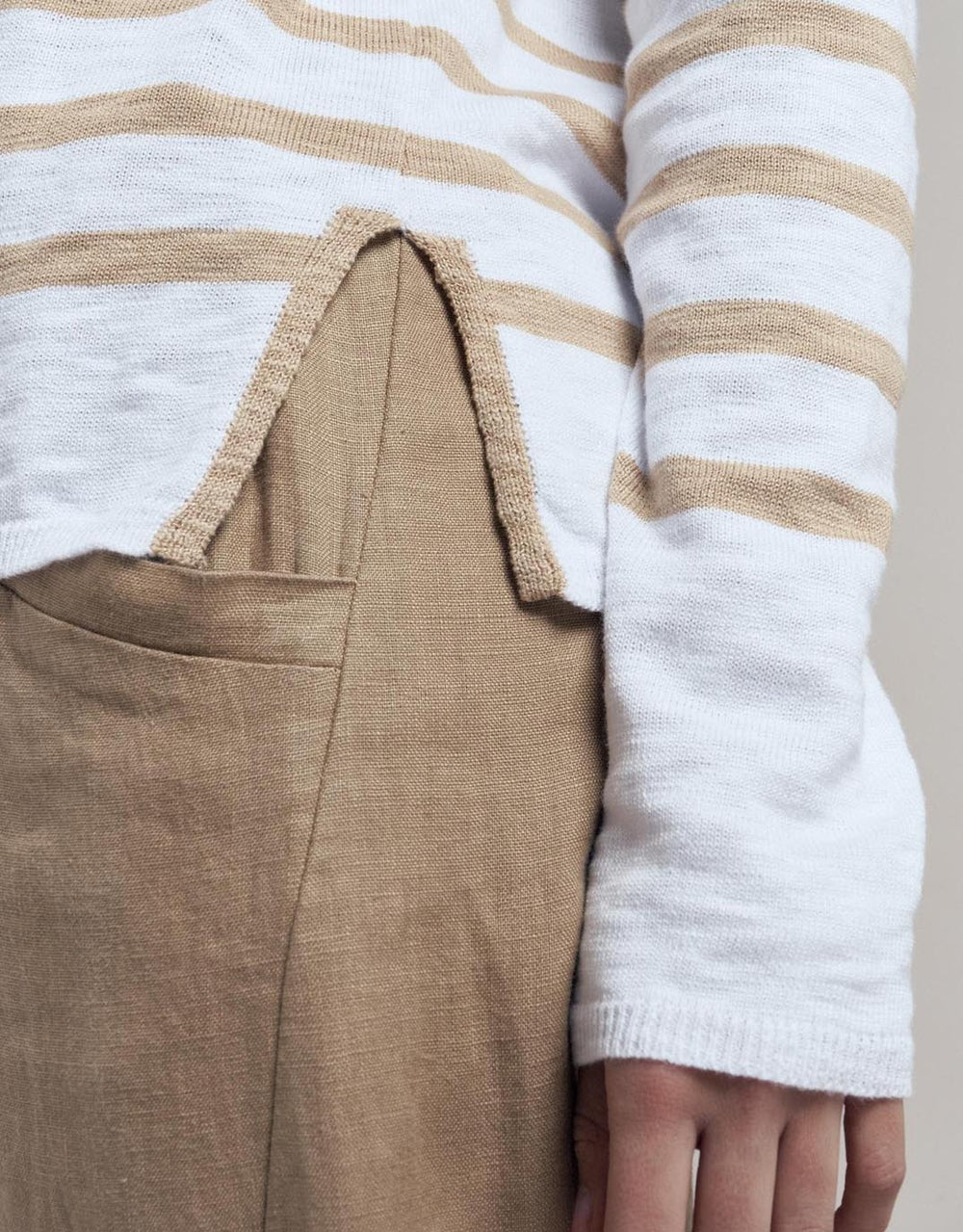 Bobbie Top White/Camel