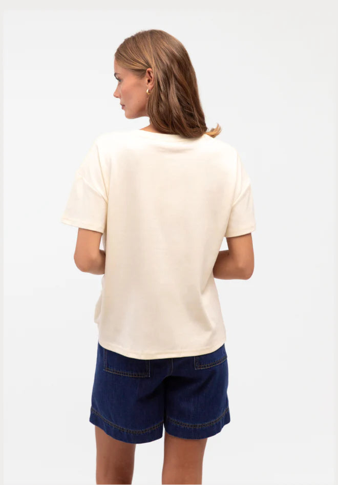 Easy Tuck Tee Cream